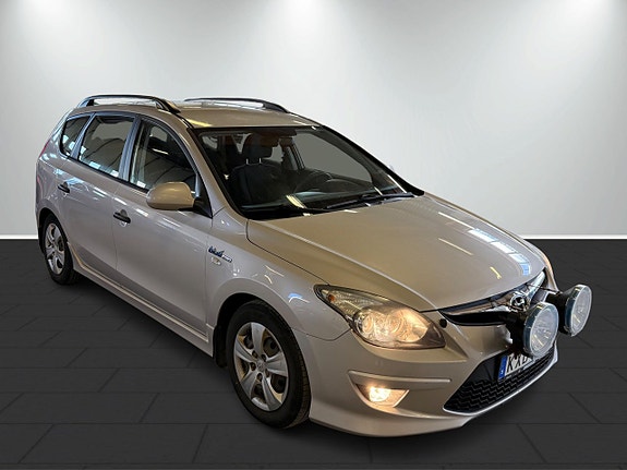 Hyundai i30 4 of 5