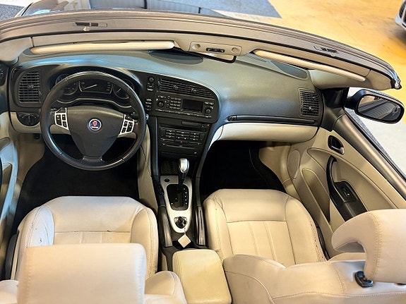 Saab 9-3 12 of 16
