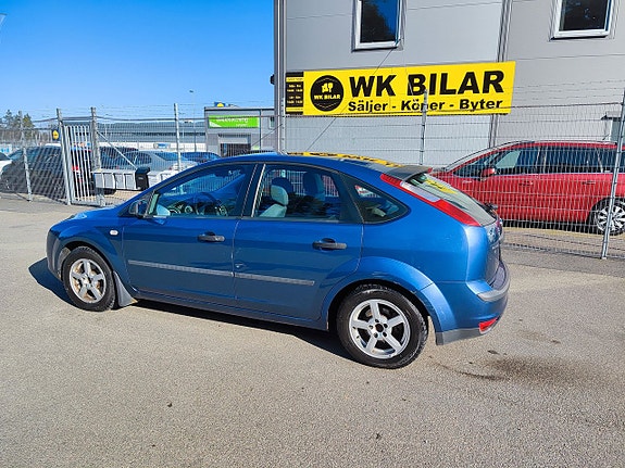 Ford Focus 5 of 7
