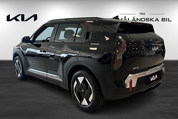 Kia EV3 6 of 15