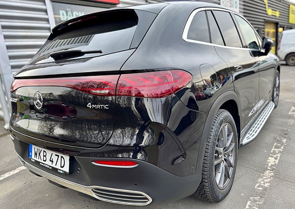 Mercedes-Benz EQE500 7 of 18