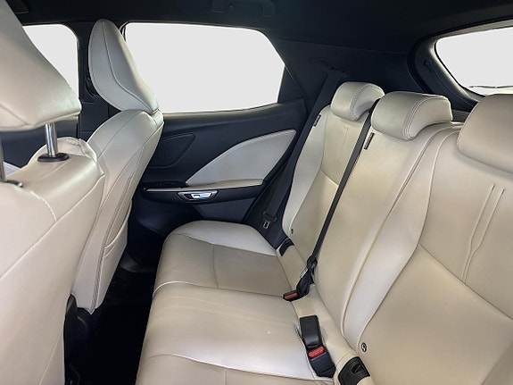 Lexus LBX 9 of 13