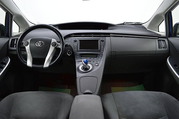 Toyota Prius 6 of 27