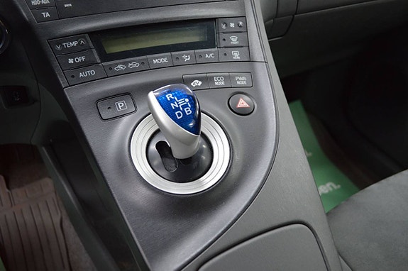Toyota Prius 17 of 27