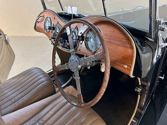 MG T-Type 17 of 18