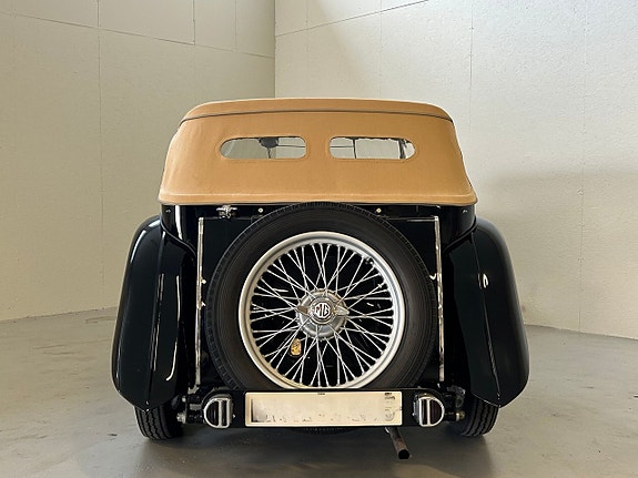 MG T-Type 12 of 18