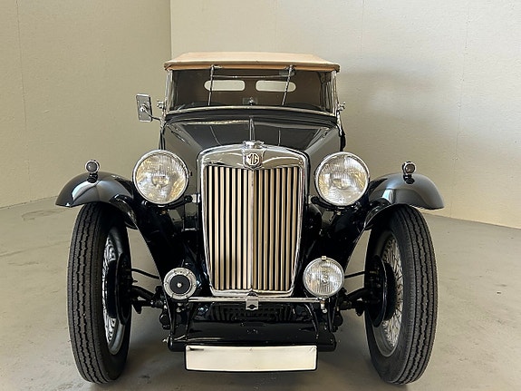 MG T-Type 2 of 5