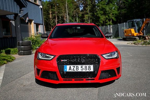 Audi RS4 5 of 5