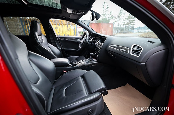Audi RS4 19 of 29