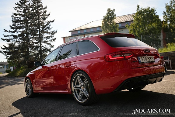 Audi RS4 8 of 29