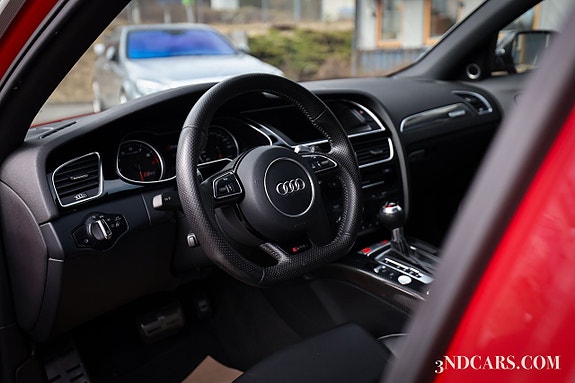 Audi RS4 11 of 29