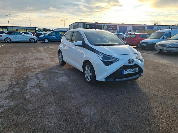 Toyota Aygo 3 of 11
