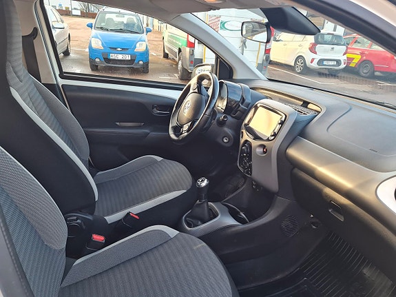 Toyota Aygo 11 of 11