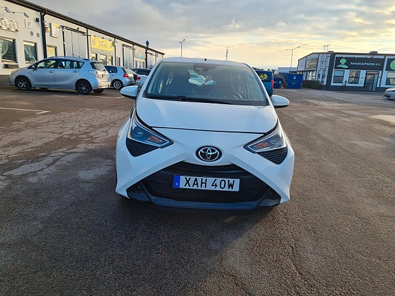 Toyota Aygo 2 of 11