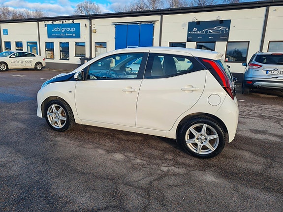 Toyota Aygo 4 of 11