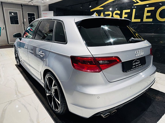 Audi S3 3 of 5