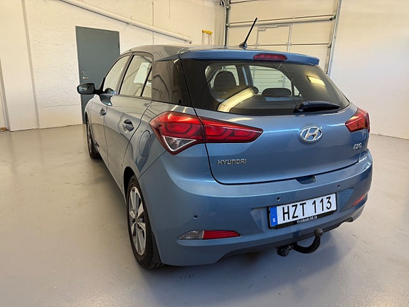 Hyundai i20 3 of 5