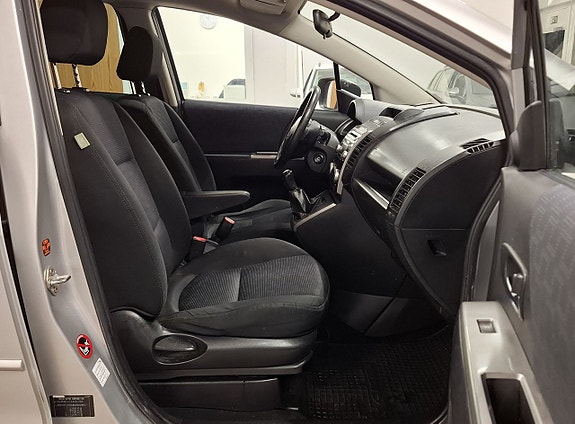 Mazda 5 15 of 18