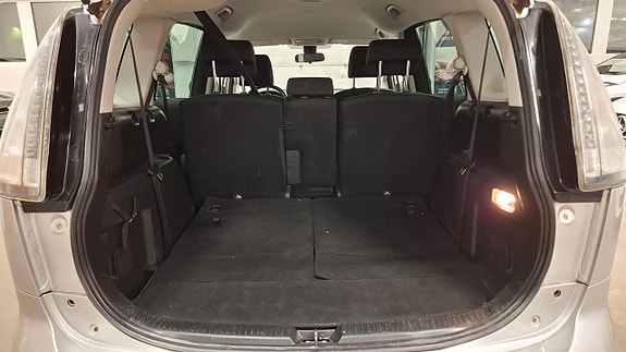 Mazda 5 9 of 18