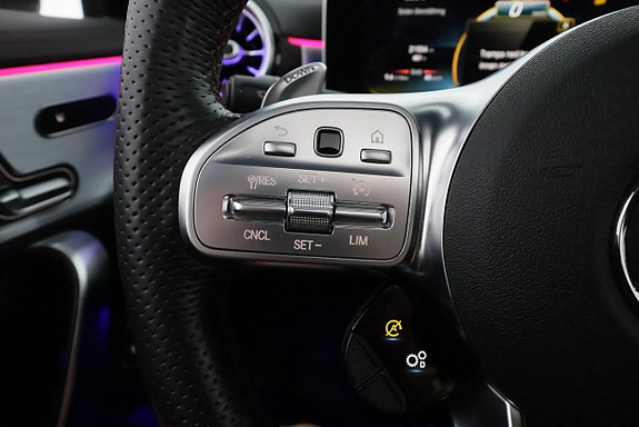 Mercedes-Benz CLA35 17 of 28