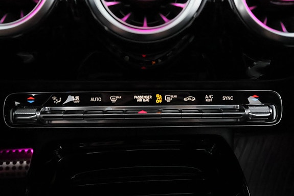 Mercedes-Benz CLA35 22 of 28