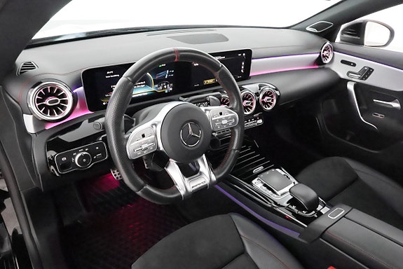 Mercedes-Benz CLA35 12 of 28