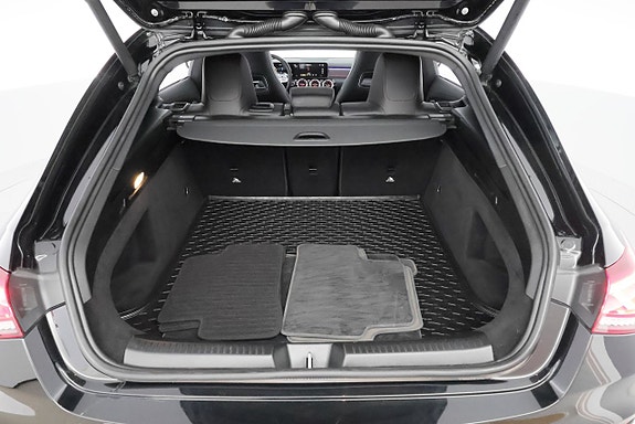 Mercedes-Benz CLA35 25 of 28