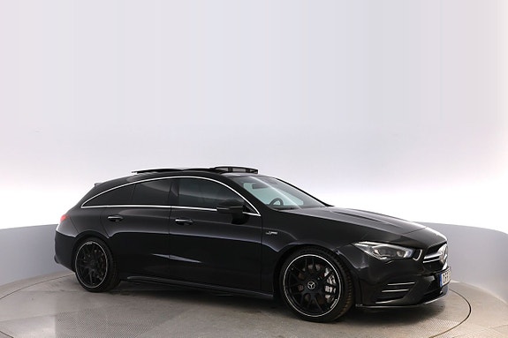 Mercedes-Benz CLA35 2 of 28