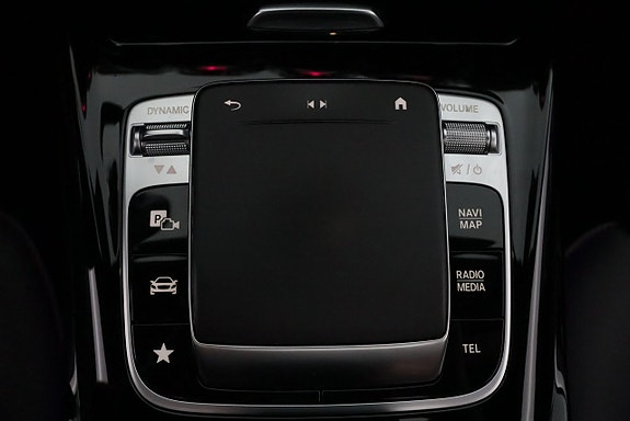 Mercedes-Benz CLA35 23 of 28