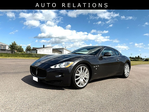 Maserati GranTurismo 3 of 5