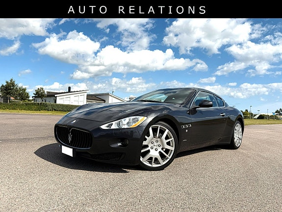 Maserati GranTurismo 2 of 5