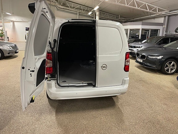 Opel Combo-e 15 of 15