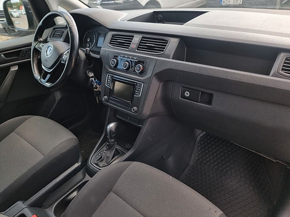 Volkswagen Caddy Maxi 13 of 19