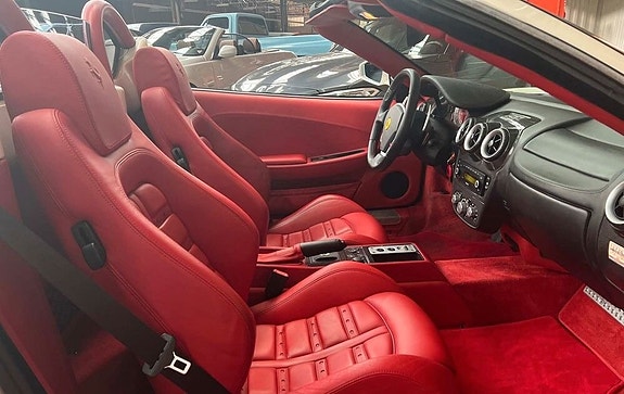 Ferrari 430 9 of 17