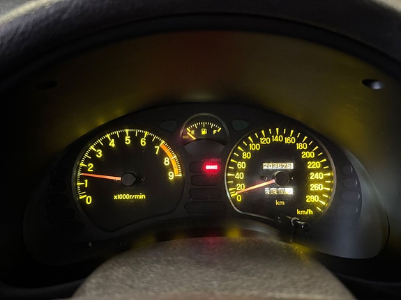 Mitsubishi 3000 GT 8 of 9