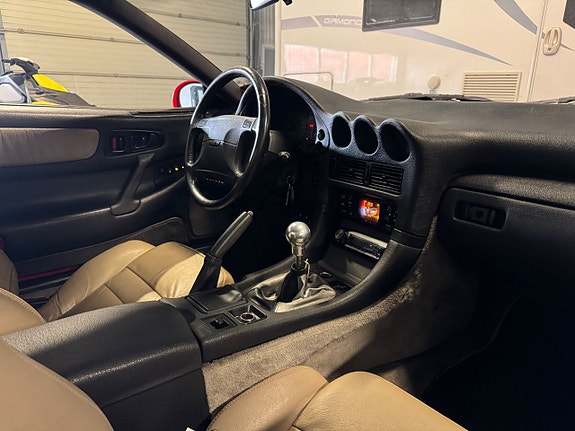 Mitsubishi 3000 GT 6 of 9