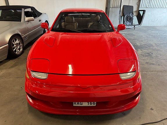 Mitsubishi 3000 GT 2 of 9