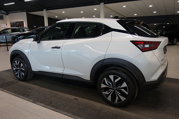 Nissan Juke 2 of 5