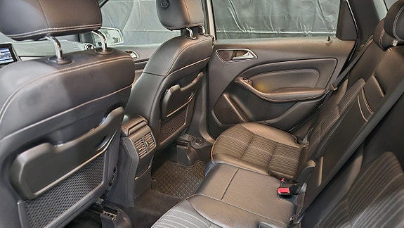 Mercedes-Benz B160 14 of 27