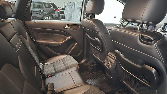 Mercedes-Benz B160 12 of 27