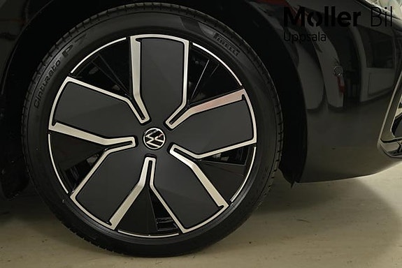 Volkswagen Passat 10 of 10