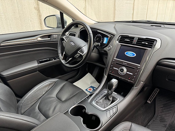 Ford Mondeo 4 of 5