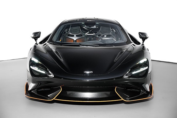 McLaren 765LT 9 of 27