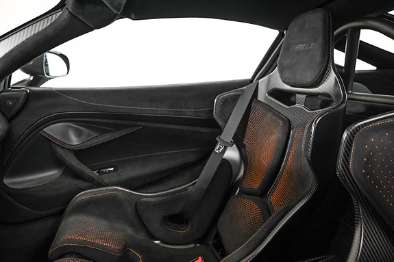 McLaren 765LT 23 of 27