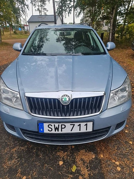 Skoda Octavia 3 of 5