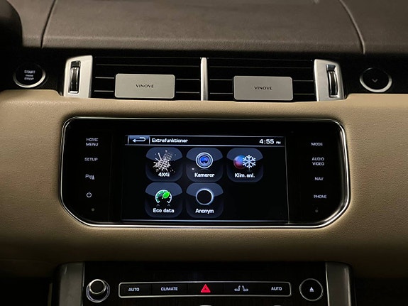 Land Rover Range Rover Sport 23 of 26