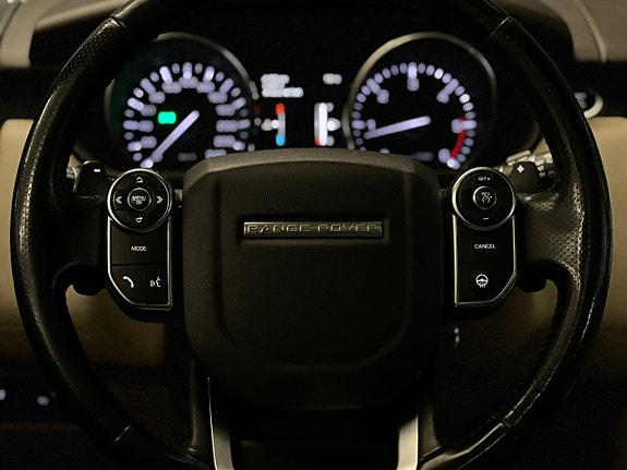 Land Rover Range Rover Sport 19 of 26