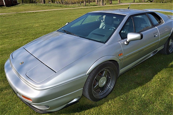 Lotus Esprit 4 of 5