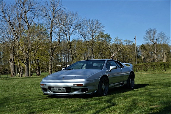 Lotus Esprit 27 of 29
