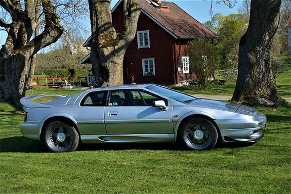 Lotus Esprit 23 of 29